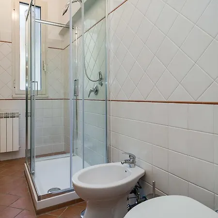 Romefinestay Sistina דירה *